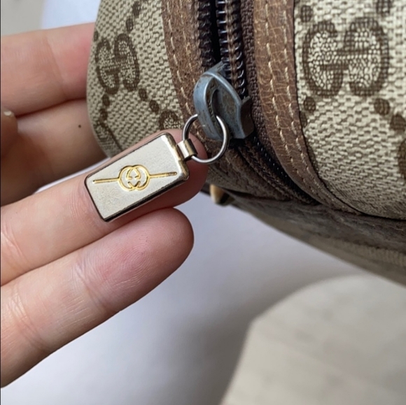 SOLD // Authentic Vintage Gucci Satchel Purse - Picture 12 of 15